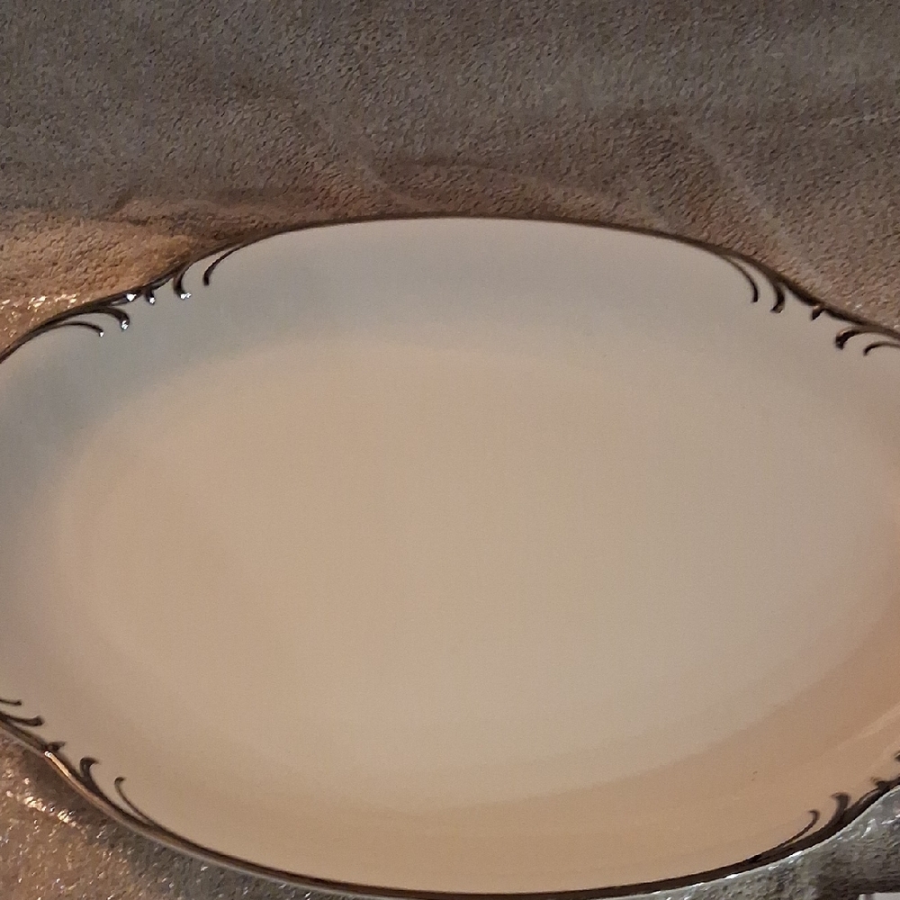 Sophisticated Cream and Silver Serveware Plate